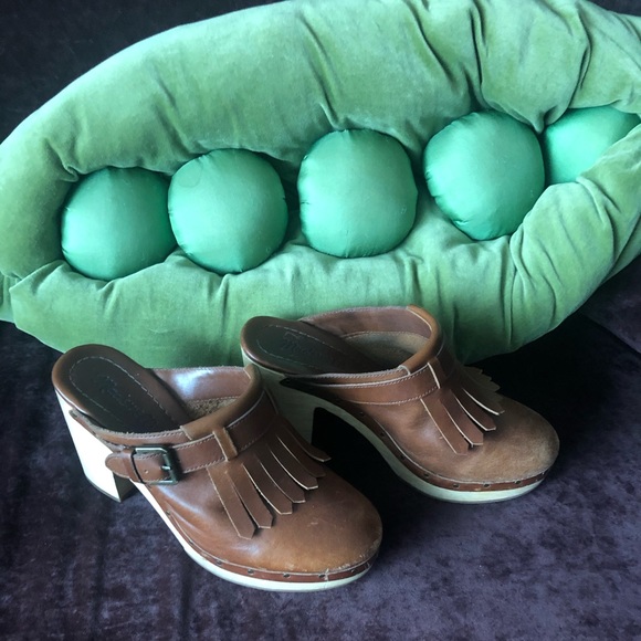 Madewell Clogs - Picture 2 of 5